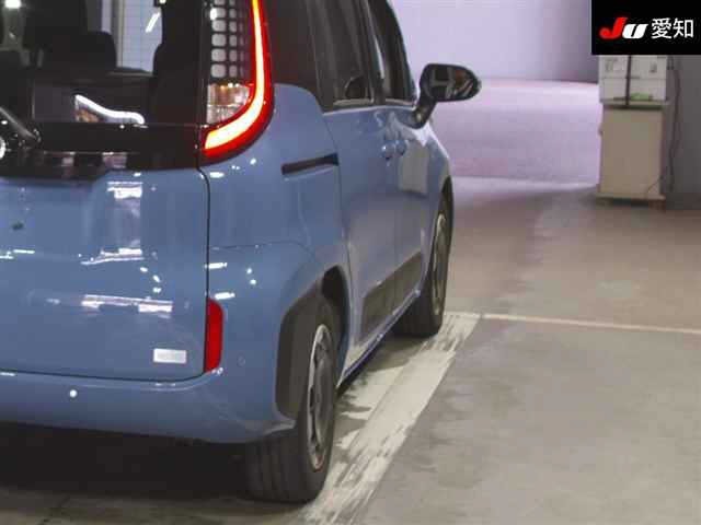 Toyota SIENTA 2023 7521817-8