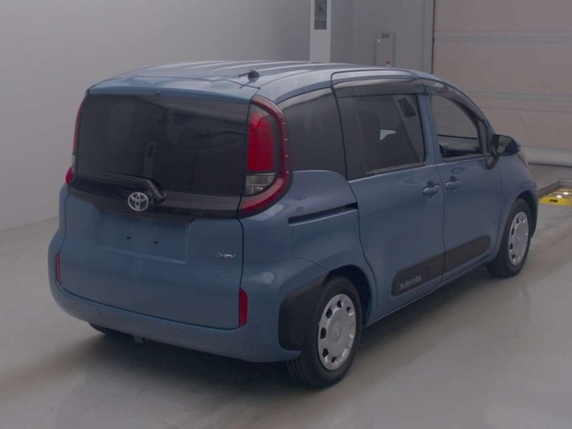 Toyota SIENTA 2024 7521836-1