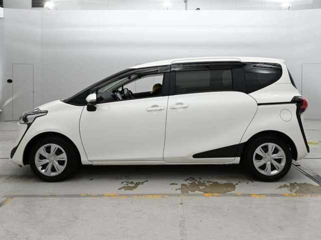 Toyota SIENTA 2020 7521846-4