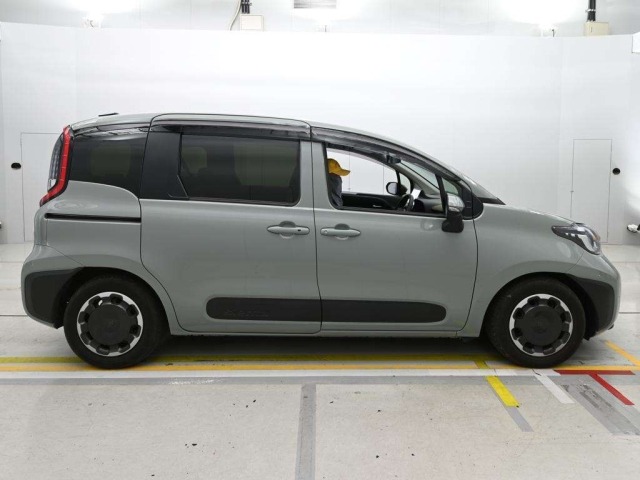 Toyota SIENTA 2023 7521850-3