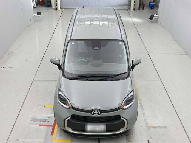 Toyota SIENTA 2023 7521850-7