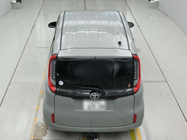 Toyota SIENTA 2023 7521850-8