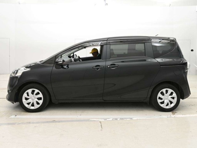 Toyota SIENTA 2017 7521855-4