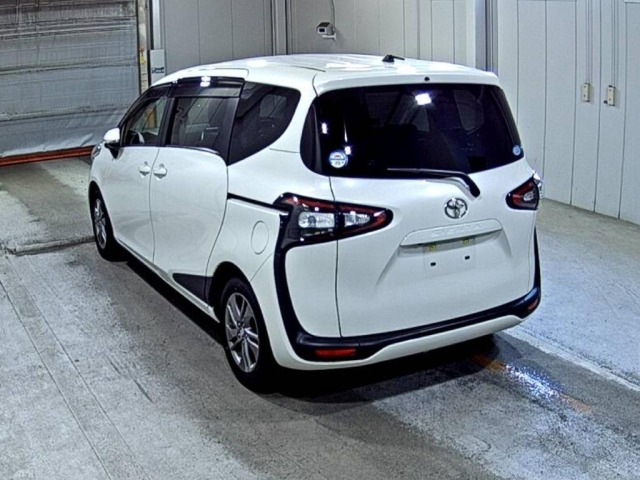 Toyota SIENTA 2018 7521856-1