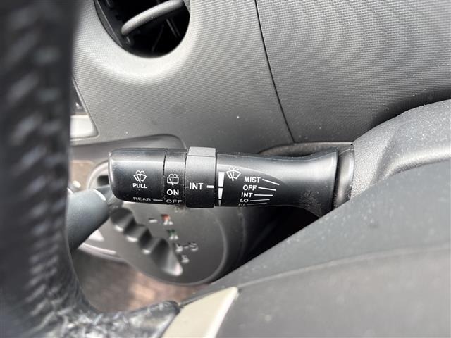 Toyota SIENTA 2011 7523012-16