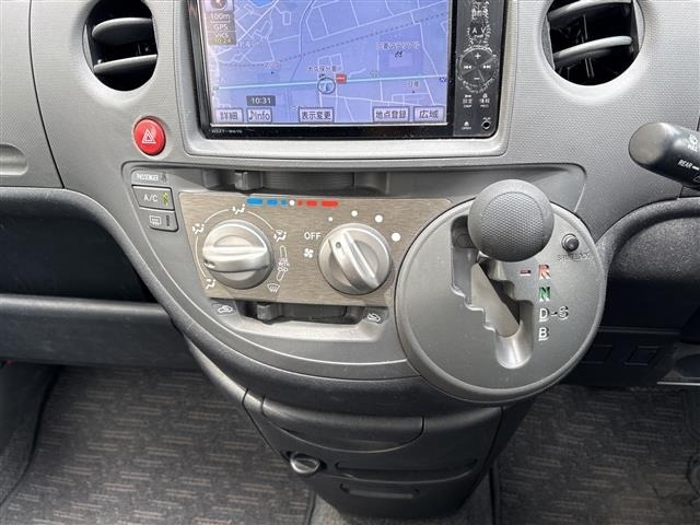 Toyota SIENTA 2011 7523012-5
