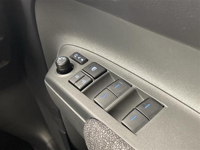 Toyota SIENTA 2025 7523377-9