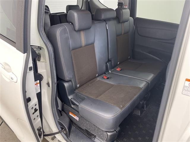 Toyota SIENTA 2018 7523410-7
