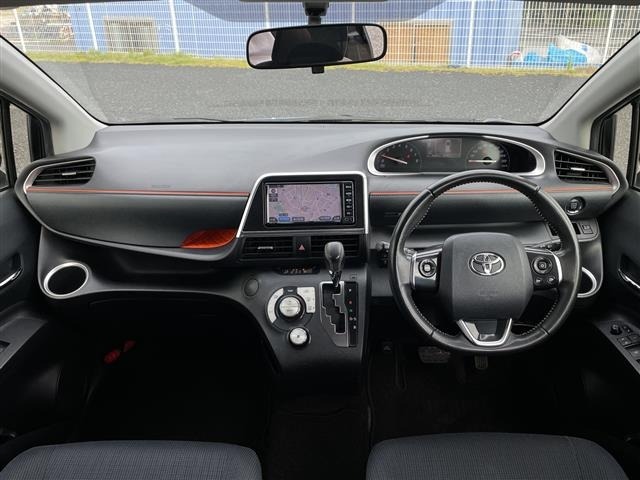 Toyota SIENTA 2018 7523414-15