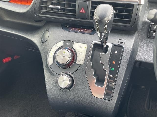 Toyota SIENTA 2018 7523414-9