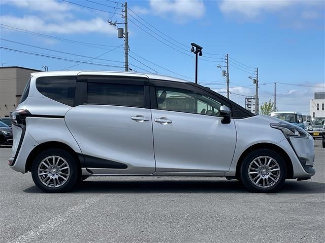 Toyota SIENTA 2018 7523569-17
