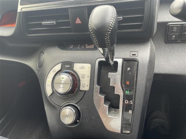 Toyota SIENTA 2017 7523586-1