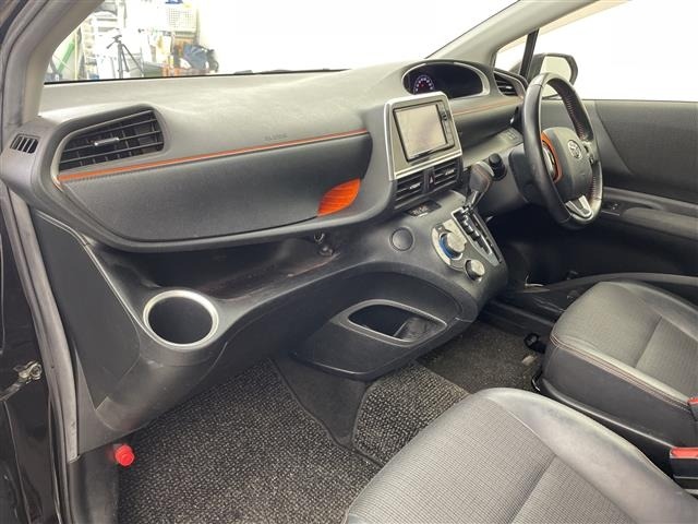 Toyota SIENTA 2018 7523593-11