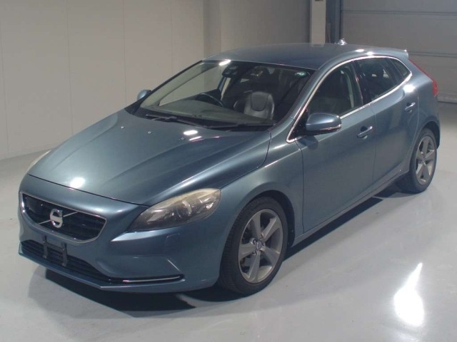 Volvo V40 2013 7494459-0