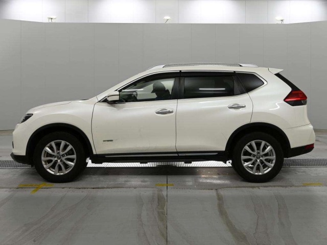 Nissan X-TRAIL 2017 7522575-4