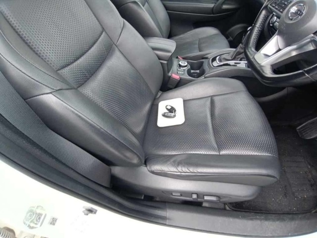 Nissan X-TRAIL 2021 7522588-10