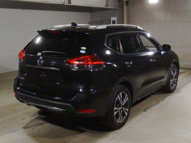 Nissan X-TRAIL 2017 7522672-1