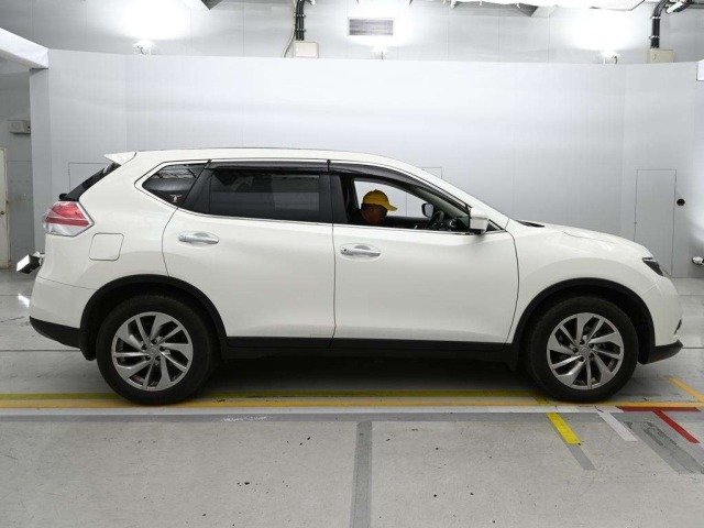 Nissan X-TRAIL 2017 7522737-3