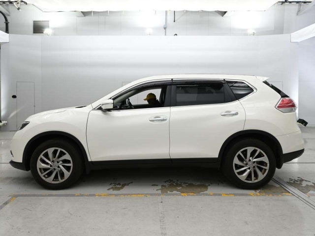 Nissan X-TRAIL 2017 7522737-4