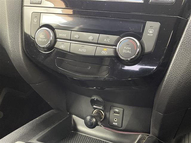 Nissan X-TRAIL 2015 7523812-1
