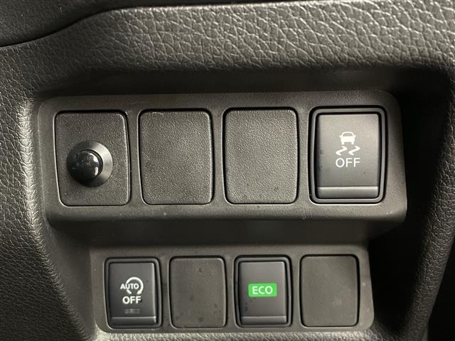 Nissan X-TRAIL 2015 7523812-22