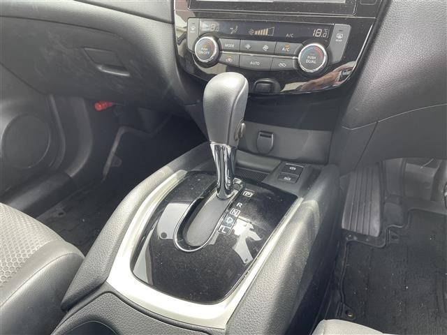 Nissan X-TRAIL 2018 7523874-12