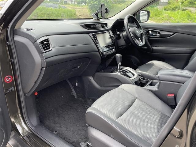 Nissan X-TRAIL 2018 7523874-6