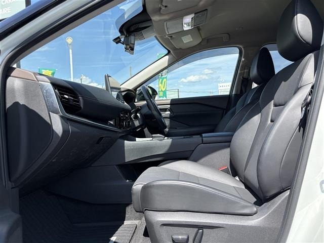 Nissan X-TRAIL 2023 7523875-10
