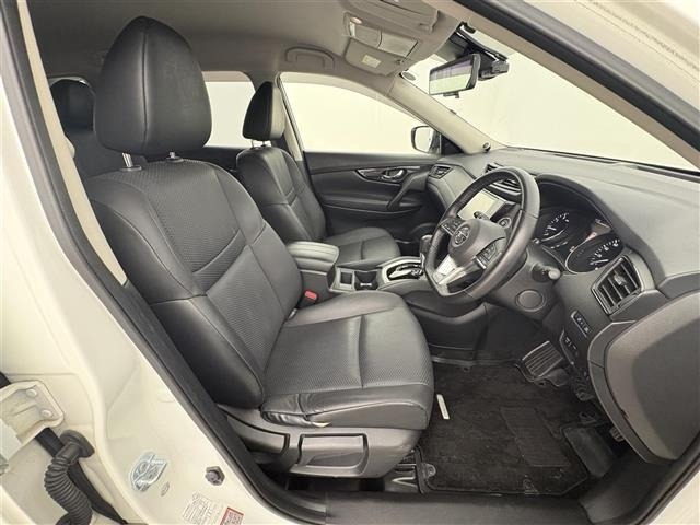 Nissan X-TRAIL 2017 7523898-10