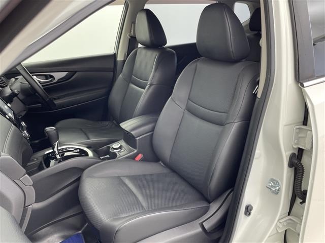 Nissan X-TRAIL 2017 7523929-12
