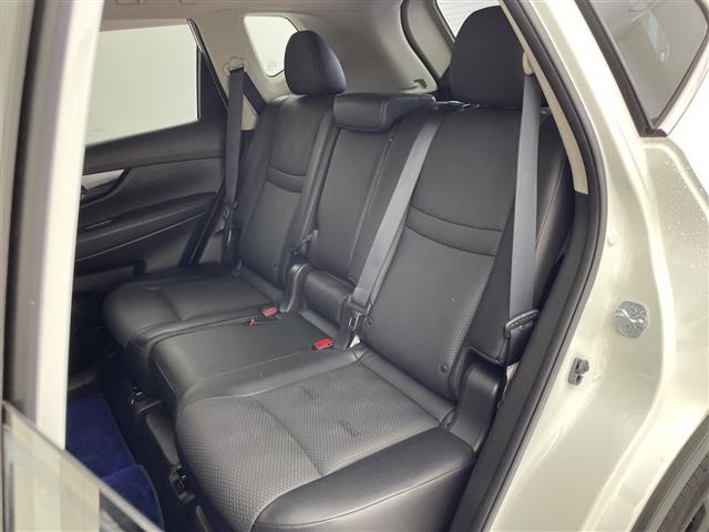 Nissan X-TRAIL 2017 7523929-14