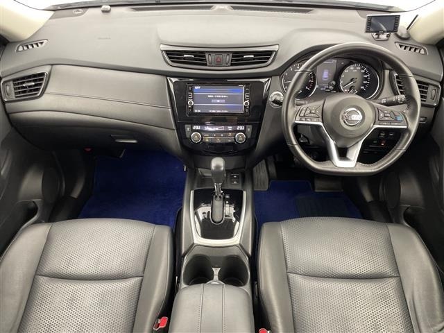 Nissan X-TRAIL 2017 7523929-16