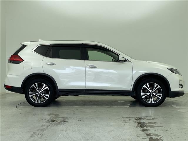 Nissan X-TRAIL 2017 7523929-2