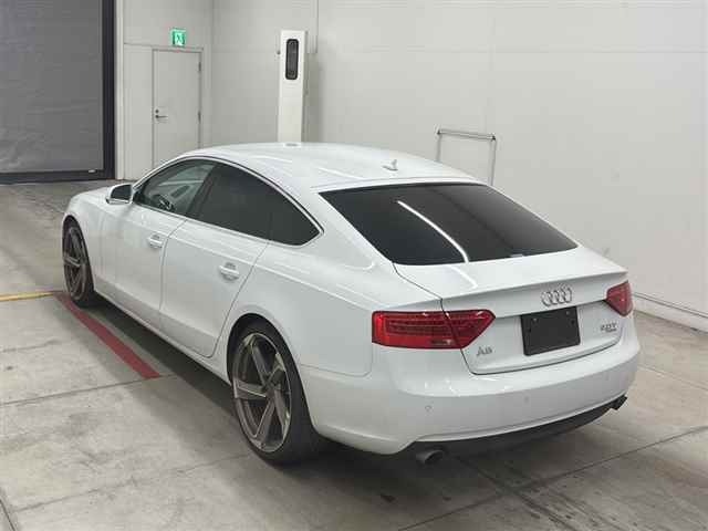 Audi A5 2013 7544169-1