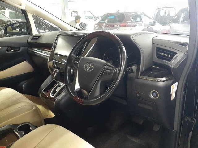 Toyota ALPHARD 2017 7526139-9