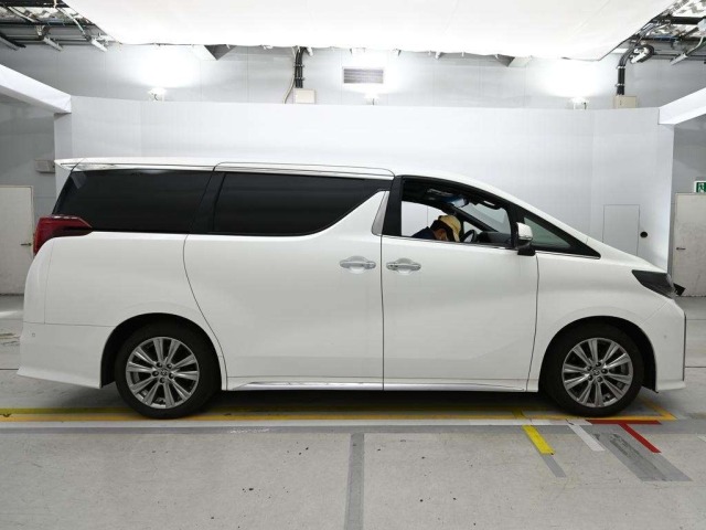 Toyota ALPHARD 2021 7526154-3