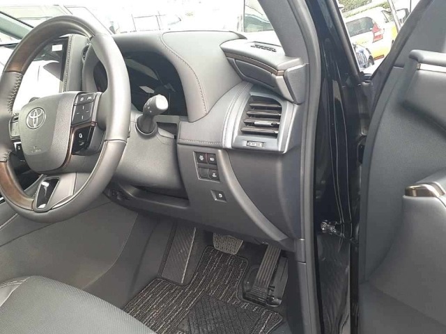 Toyota ALPHARD 2025 7526156-9