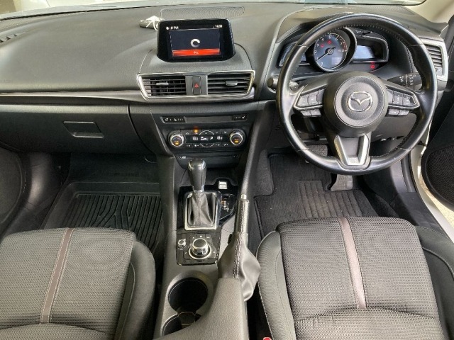 Mazda AXELA 2017 7534317-3