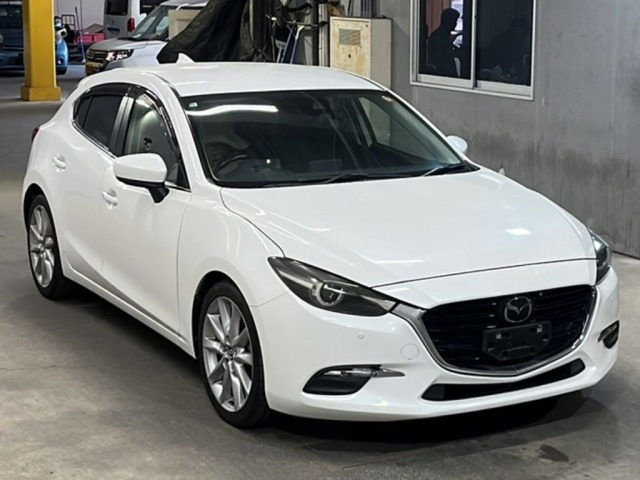 Mazda AXELA 2017 7534317-4