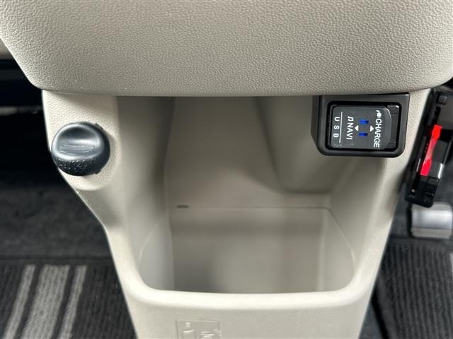 Daihatsu CAST 2020 7529929-9