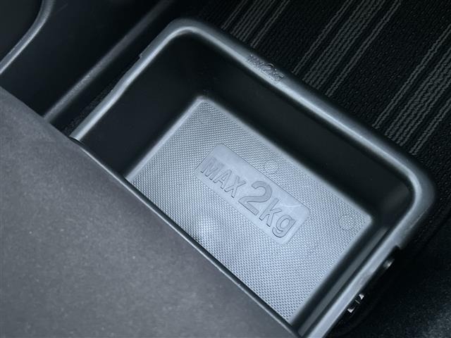 Daihatsu CAST 2018 7530089-4