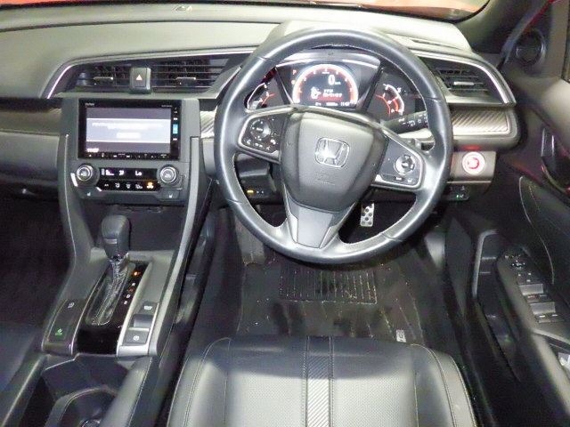 Honda CIVIC 2018 7529047-4