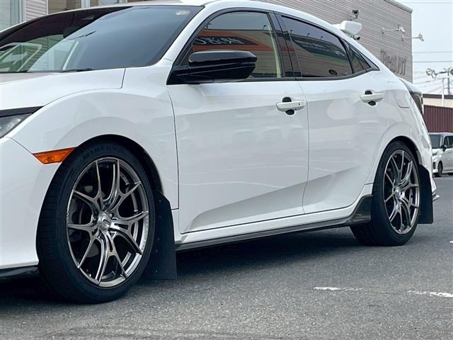 Honda CIVIC 2018 7529780-10