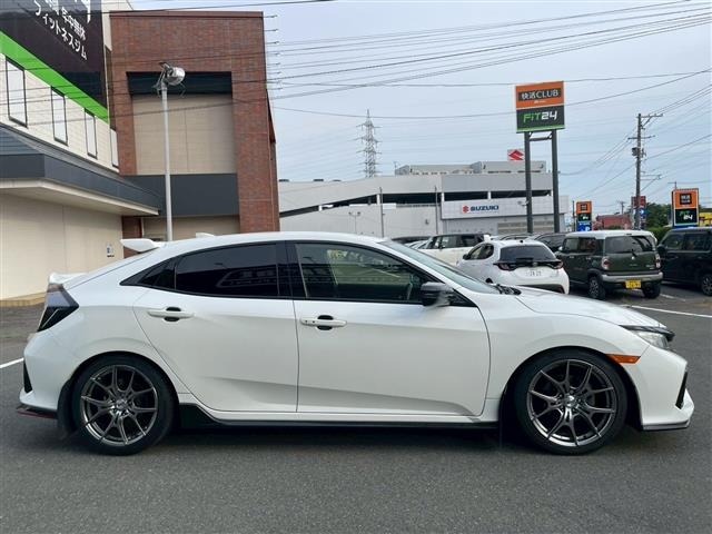 Honda CIVIC 2018 7529780-3