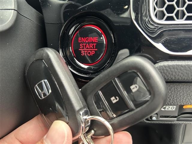 Honda CIVIC 2022 7529809-12