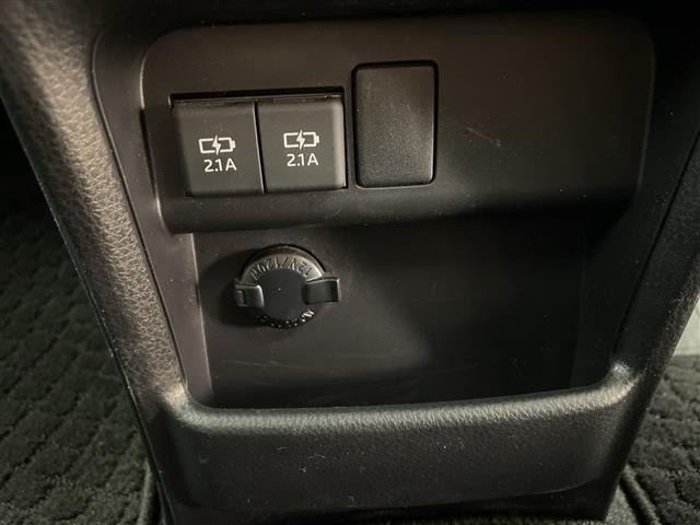 Toyota ESQUIRE 2020 7530197-6