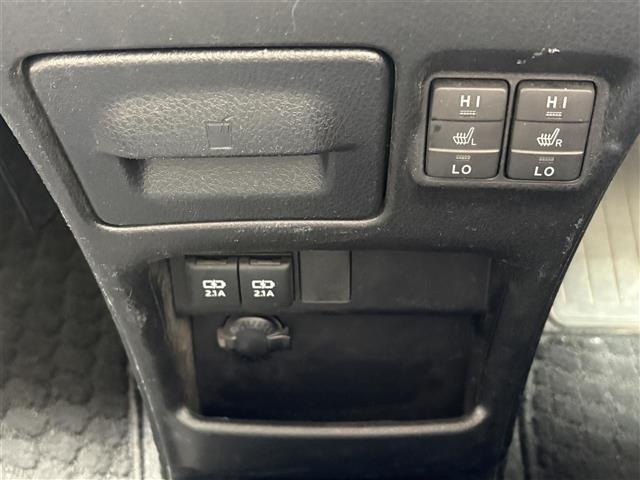Toyota ESQUIRE 2019 7530504-6