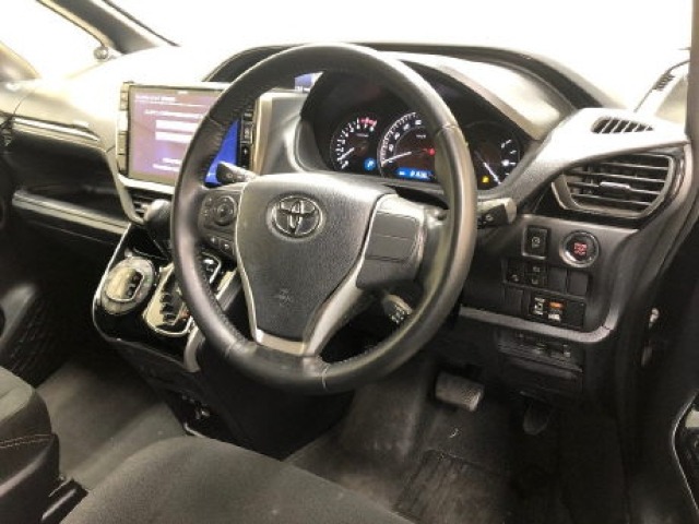 Toyota ESQUIRE 2018 7530634-5
