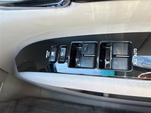 Toyota ESTIMA 2007 7532203-4
