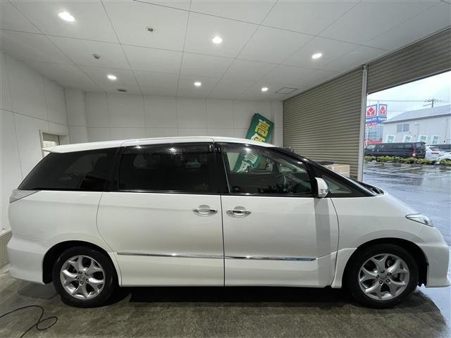 Toyota ESTIMA 2013 7532246-9